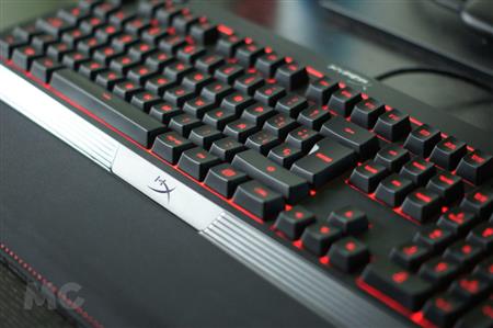 TECALDO ALLOY CORE RGB HYPERX GAMER